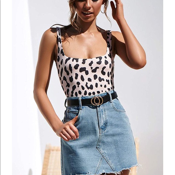 White leopard print high cut monokini swimsuit - Picture 5 of 7